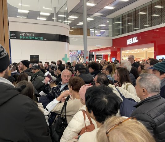Riesige Computerpanne blockierte Grenzkontrollen in Roissy und Orly Passkontrolle