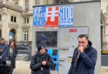 „Wie ein Tier“: Nachbildung von Navalnys Zelle in Paris aufgestellt Zelle_Navalny