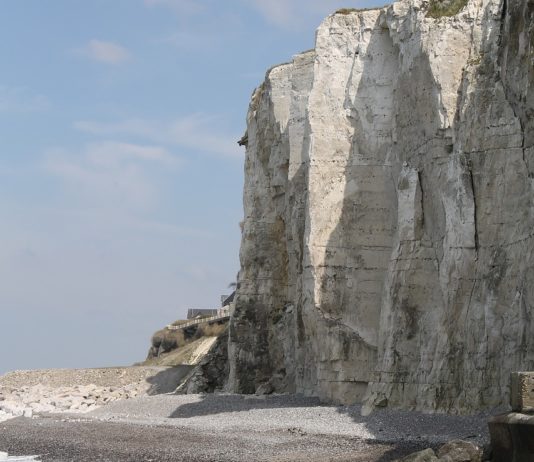 Somme: Die Gemeinde Ault von Küstenerosion bedroht Klippen_von_Ault