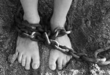 Entführung in Valence: Ein Schweizer Opfer, sieben Verdächtige und die Schattenwelt der Kryptokriminalität Entführung_Fessel