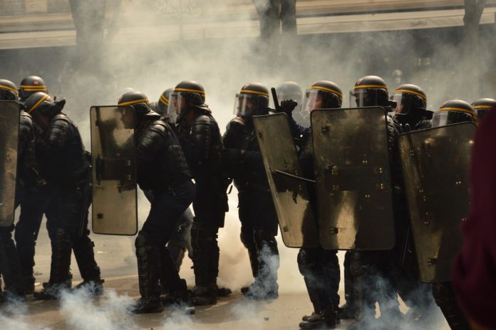 Polizei_Tränengas