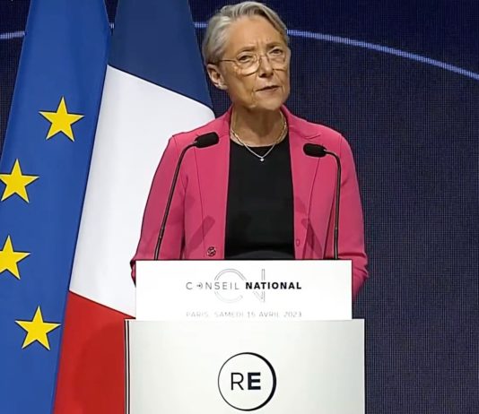 Elisabeth Borne: „Wir sind entschlossen, die Reformen zu beschleunigen“ E_Borne_Reformen_Screen
