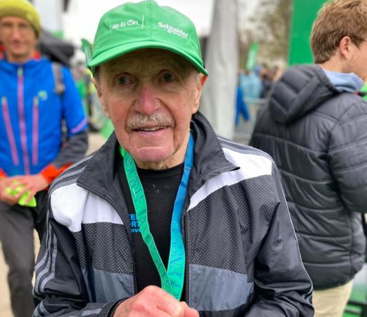 „Das ist unglaublich!“: Mit 93 Jahren beendet Charly den Paris-Marathon in 7 Stunden und 22 Minuten Charly_Bancarel