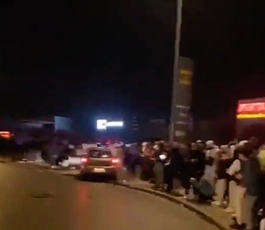 Bordeaux: Ein Auto rast in eine Menschenmenge – mindestens sieben Verletzte Illegales_Autorennen_Screen