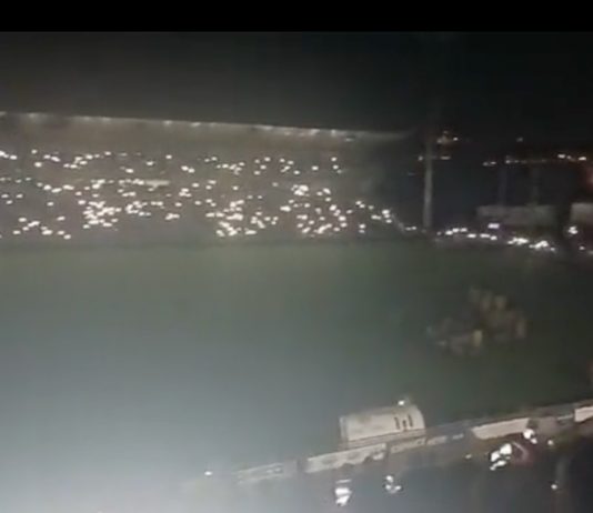 Protest gegen Rentenreform: Gewerkschaft unterbricht Strom im Stadion – 8.000 Zuschauer im Dunkeln Stadion_Agen_Stromausfall_Screen