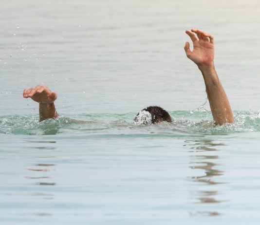 Ertrinken: Über 500 Todesfälle jeden Sommer in Frankreich Ertrinken_Illustration