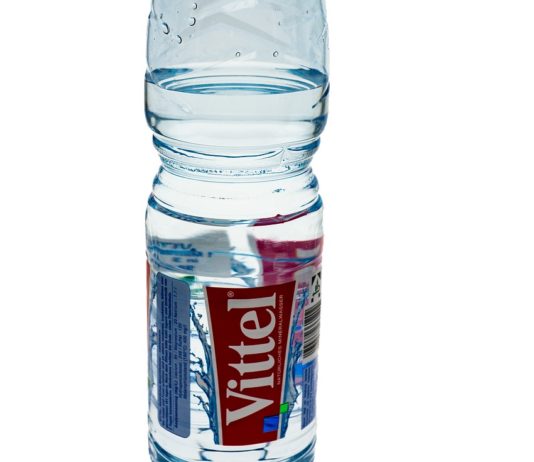 Dürre: Nestlé Waters suspendiert zwei Bohrungen in Vittel für sein Hépar-Wasser Nestle_Vittel