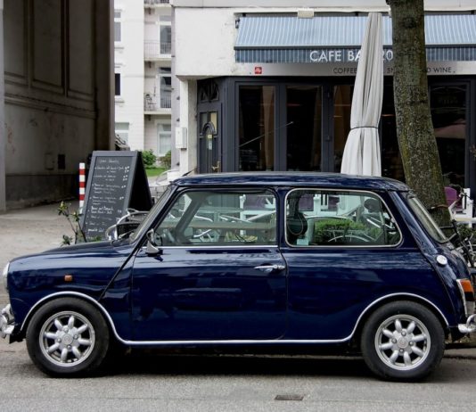 In Lyon wird das Parken für große Autos bald teurer Auto_Parken