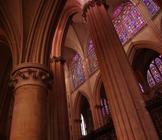 Frankreich und seine Regionen – Pays de la Loire Le-Mans_Kathedrale