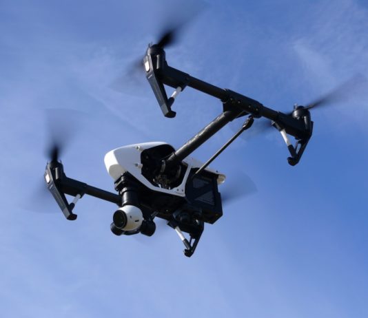 Straßenkontrollen: Polizei setzt Drohnen zur Unterstützung ein Drohne