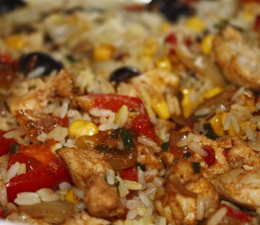 Erste französische Paella-Meisterschaft in Nîmes Paella