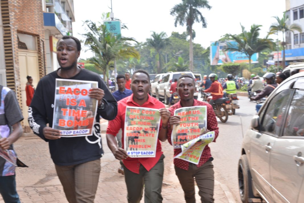 Protest_gegen_Oelpipeline_Uganda