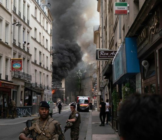 37 Menschen nach der Explosion eines Wohnhauses im 5. Arrondissement von Paris verletzt Gasexplosion_Paris