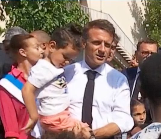 Emmanuel Macron in Marseille: Werden Schulferien in Frankreich bald kürzer? Macron_Marseille-ScreenF3