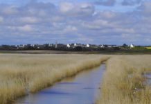 Wetter: Die sonnigste Gemeinde Frankreichs ist – ein kleines Dorf in der Bretagne! Plovan_Wiki