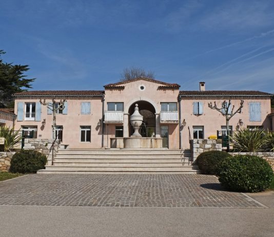 Alpes-Maritimes: Roquefort-les-Pins erhält eine Erbschaft von 8 Millionen Euro von einer Einwohnerin Roquefort-les-Pins_Wiki