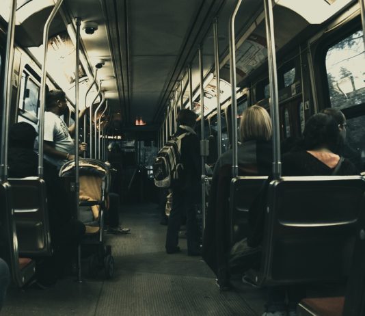 Pariser Metro: Fahrgäste sitzen fast zwei Stunden im Tunnel fest Metro_Illustration