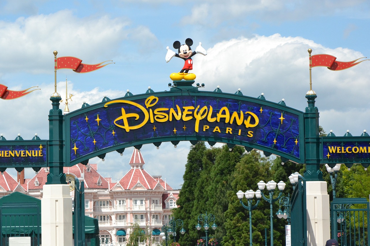 Streik im Disneyland Paris - was fordern die Beschäftigten des Vergnügungsparks?