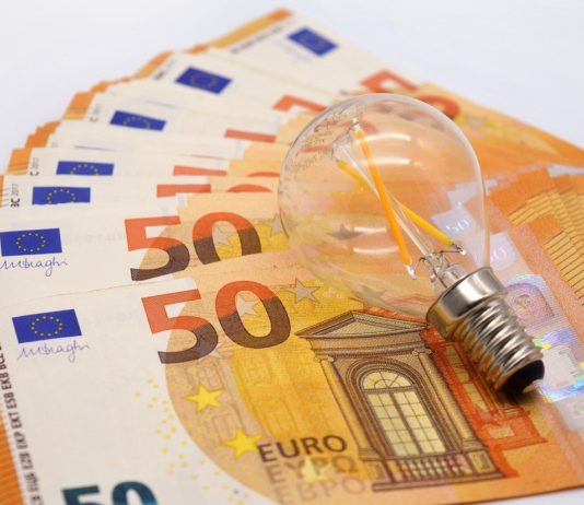 Böse Überraschung: Hausbesitzer erhält Stromrechnung über eine Million Euro Stromrechnung