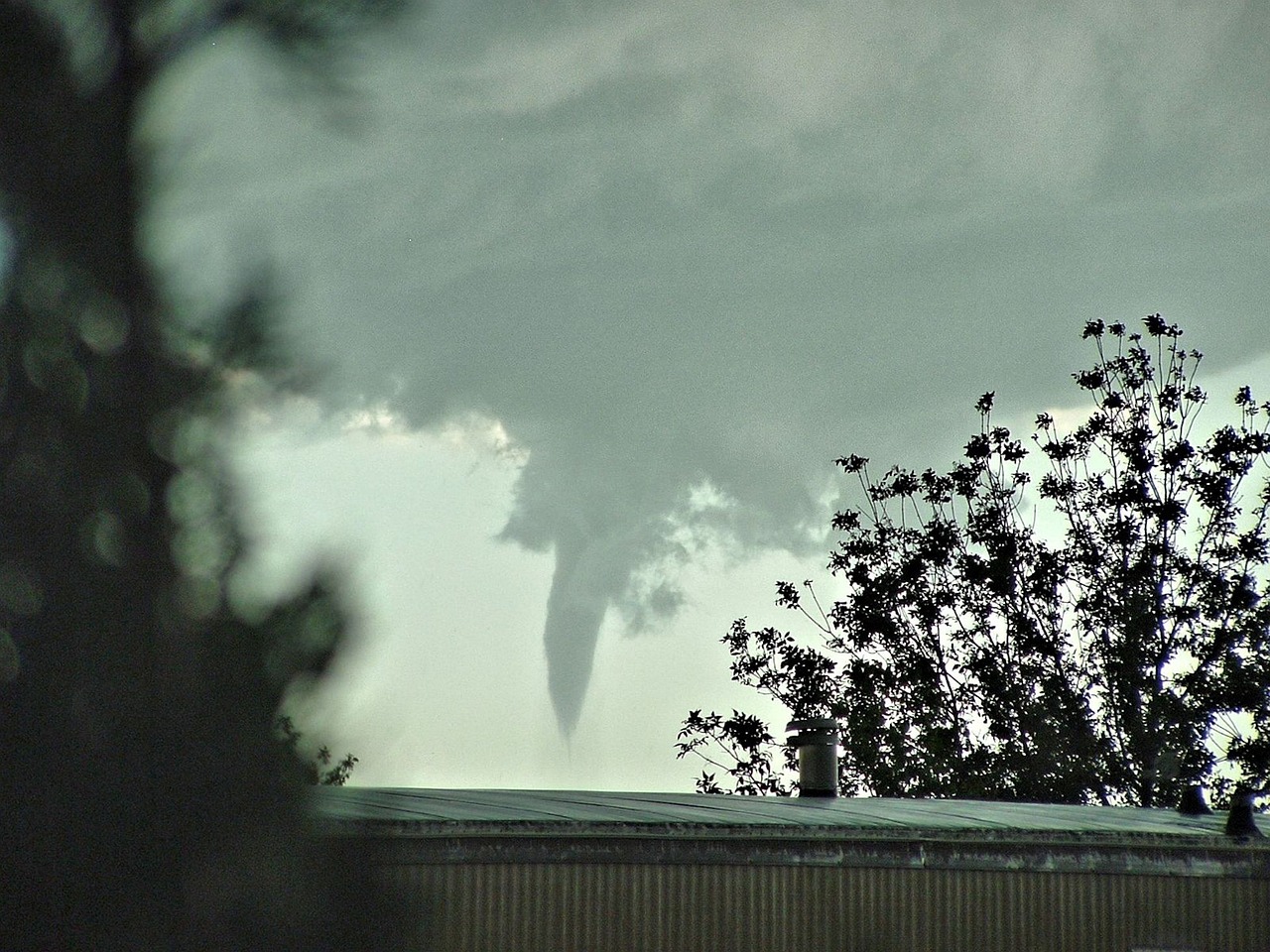 Tödlicher Tornado in Ermont – Wenn der Himmel zur Gefahr wird