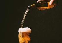 Bittere Zeiten, bittere Biere – Wie ein Straßenkunstfestival in Mayenne den Rotstift mit Hopfen kontert Bier