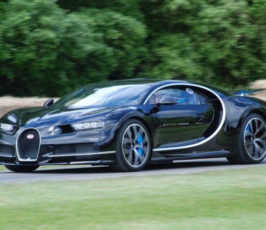 Autofahrer wird im schnellsten Auto der Welt mit 388 km/h auf belgischer Autobahn geblitzt Bugatti_Chiron