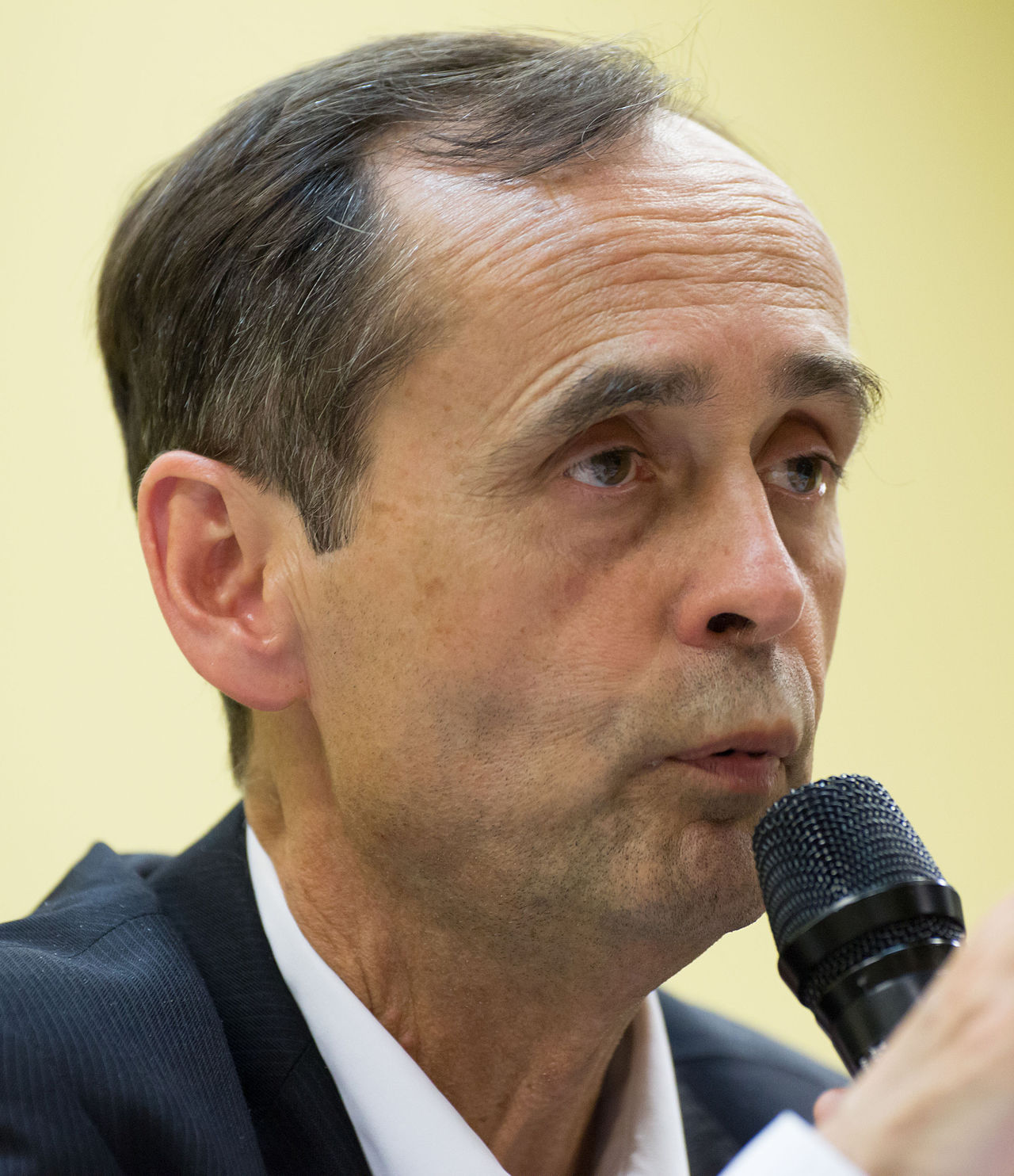 Bürgermeister verweigert Eheschliessung - Algerier aus Frankreich ausgewiesen