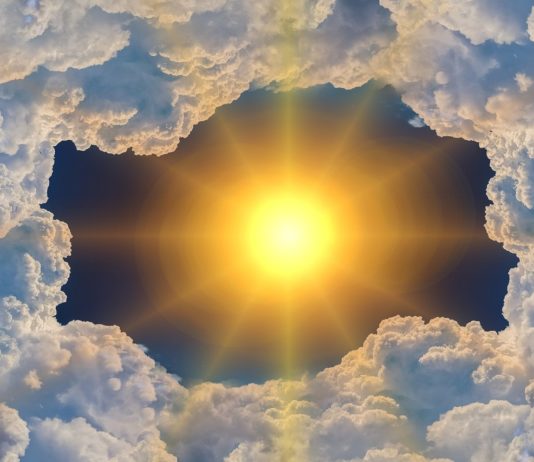 Temperaturrekorde und Hitzewellen auf den Meeren – die Welt erlebte den heißesten Juni aller Zeiten Sonne_Wolken