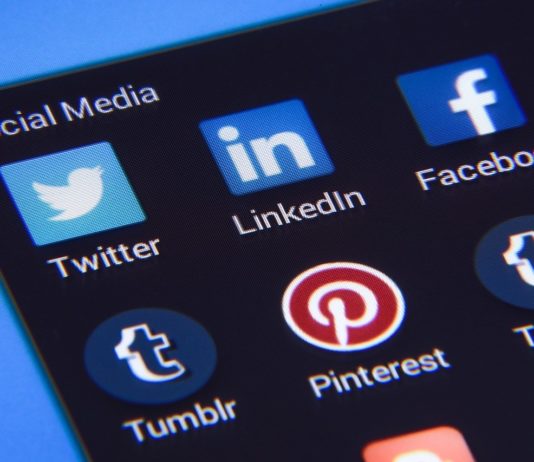 Französische Regierung erwägt Abschaltungen der sozialen Netzwerke im Falle von Unruhen Soziale_Medien