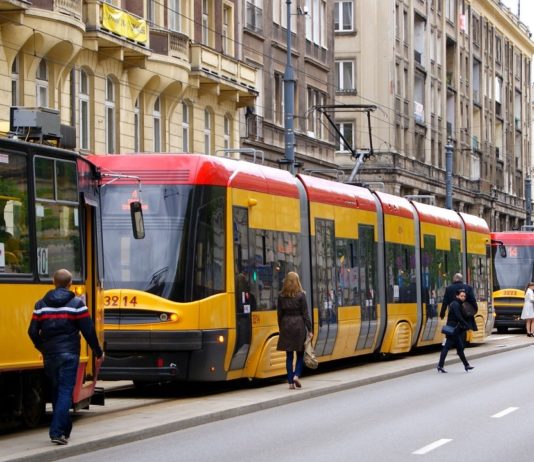 Juli: Keine Busse und Straßenbahnen in den Abendstunden in einer Reihe von französischen Städten Strassenbahn
