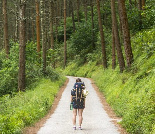 Wie darf man sich in Frankreich im Sommer in der Natur oder am Meer entlang bewegen und wandern? Tourist_Natur