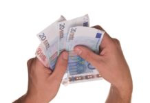 Harter Kurs gegen Schummelei: Frankreich sagt dem Sozialbetrug den Kampf an Geld_Armut