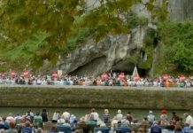 Mariä Himmelfahrt: 20.000 Gläubige besuchen die Messe im Wallfahrtsort Lourdes Lourdes_15082023_ScreenYouTube