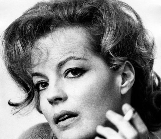 In Cannes zeichnet eine Ausstellung den Lebensweg von Romy Schneider nach Romy_Schneider_1973_Wiki