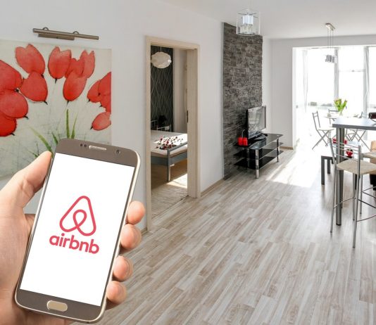 In Paris werden Airbnb-Vermietungen immer schärfer kontrolliert airbnb-3399753_1280
