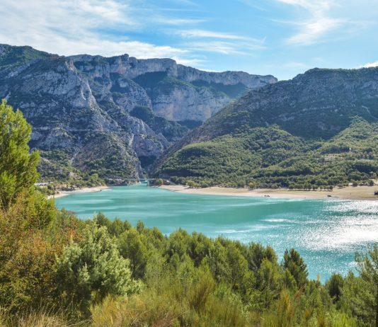 Alpes-de-Haute-Provence: Sechsjähriger durch herabfallenden Ast getötet Sainte-Croix-du-Verdon