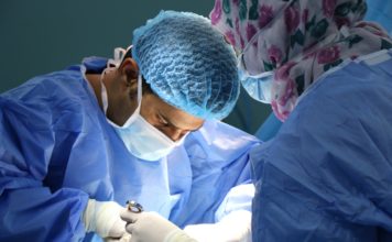 Ein leiser Durchbruch in Grenoble: Neue Hoffnung im Kampf gegen Bauchspeicheldrüsenkrebs Krankenhaus_Operation