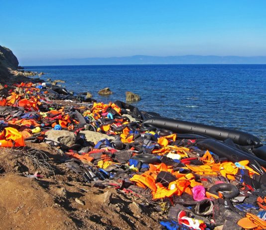 Italien: 30 Migranten werden vor Lampedusa im Mittelmeer vermisst Migranten_Mittelmeer