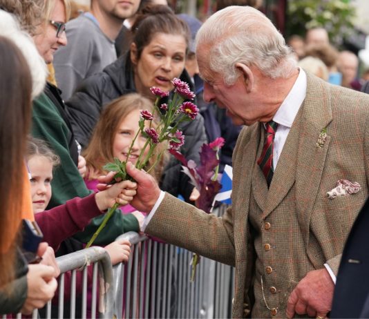 Besuch von König Charles III. in Frankreich: ein sehr enges Programm King_Charles