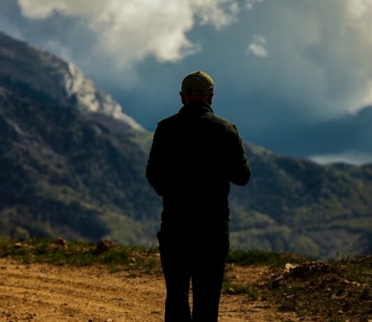 Die leisen Riesen: Warum die Berge am „Welttag der Berge“ nach unserer Aufmerksamkeit rufen Welttag-der-Berge