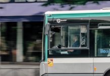 Er hatte einfach keine Lust mehr: Busfahrer setzt Gymnasiasten 7 km von Zuhause auf der Straße aus RATP_Bus_Paris