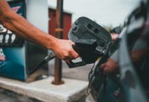 Benzinpreise in Frankreich: TotalEnergies sagt nein – man werde nicht unter 1,99 € pro Liter verkaufen Tankstelle