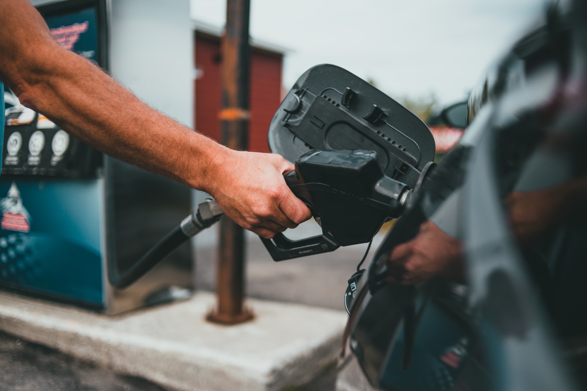 Benzinpreise in Frankreich: TotalEnergies sagt nein - man werde nicht unter 1,99 € pro Liter verkaufen