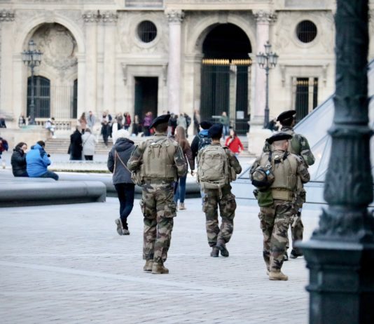„Alle zwei Monate wird in Frankreich ein Anschlag vereitelt“: Innenminister beklagt terroristische Bedrohung Terrorismusgefahr