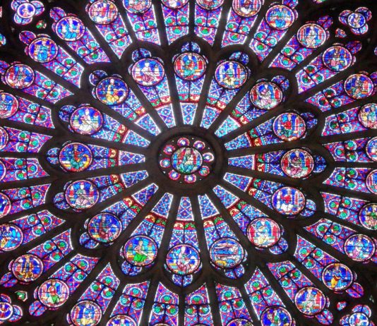 Notre-Dame de Paris: Untersuchung nach Versteigerung von Kirchenfenstern eingeleitet Notre-Dame_de_Paris