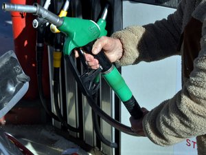 Benzinpreise in Frankreich: Wirtschaftsminister lehnt erneuten Regierungsrabatt an den Tankstellen ab