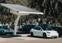 Auto-Zoff in den USA: Kalifornien kämpft um sein Verbrenner-Verbot ab 2035 Elektroauto_Sonnenenergie