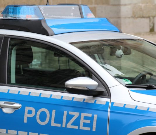 Französischer Fahrer verletzt an der deutsch-französischen Grenze zwei deutsche Polizeibeamte Deutsche_Polizei