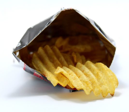 Frankreich: Carrefour kämpft gegen die Shrinkflation Chips_Tüte