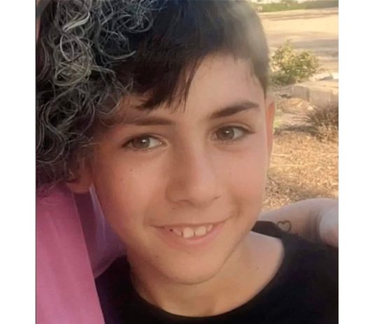 Der von der Hamas entführte 12-jährige Eitan – verzweifelter Appell der Großmutter an Emmanuel Macron Eitan_von_Hamas_entführt_ScreenF2-2